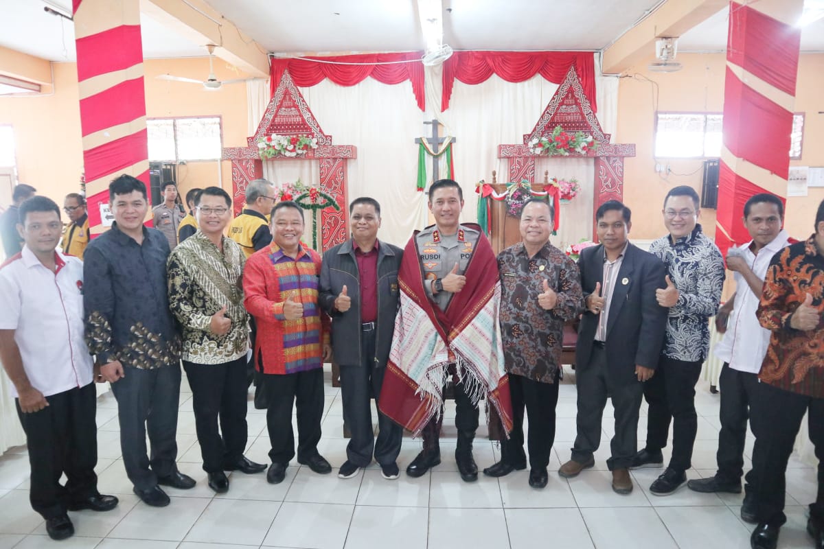 Jelang Perayaan Natal 2022, Kapolda Jambi Irjen Pol Rusdi Hartono Silahturahmi Ke Tokoh Agama Kristen