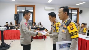 foto-irjen-pol-rusdi-hartono Kapolda Jambi Pimpin Sosialisasi dan Penyerahan DIPA T.A 2023 Serta Penandatangan Fakta Intergritas