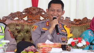 foto-kapolres-bungo-akbp-wahyu-bram Kapolres Bungo AKBP Wahyu Bram Jelaskan Penyebab Seseorang Menyimpang