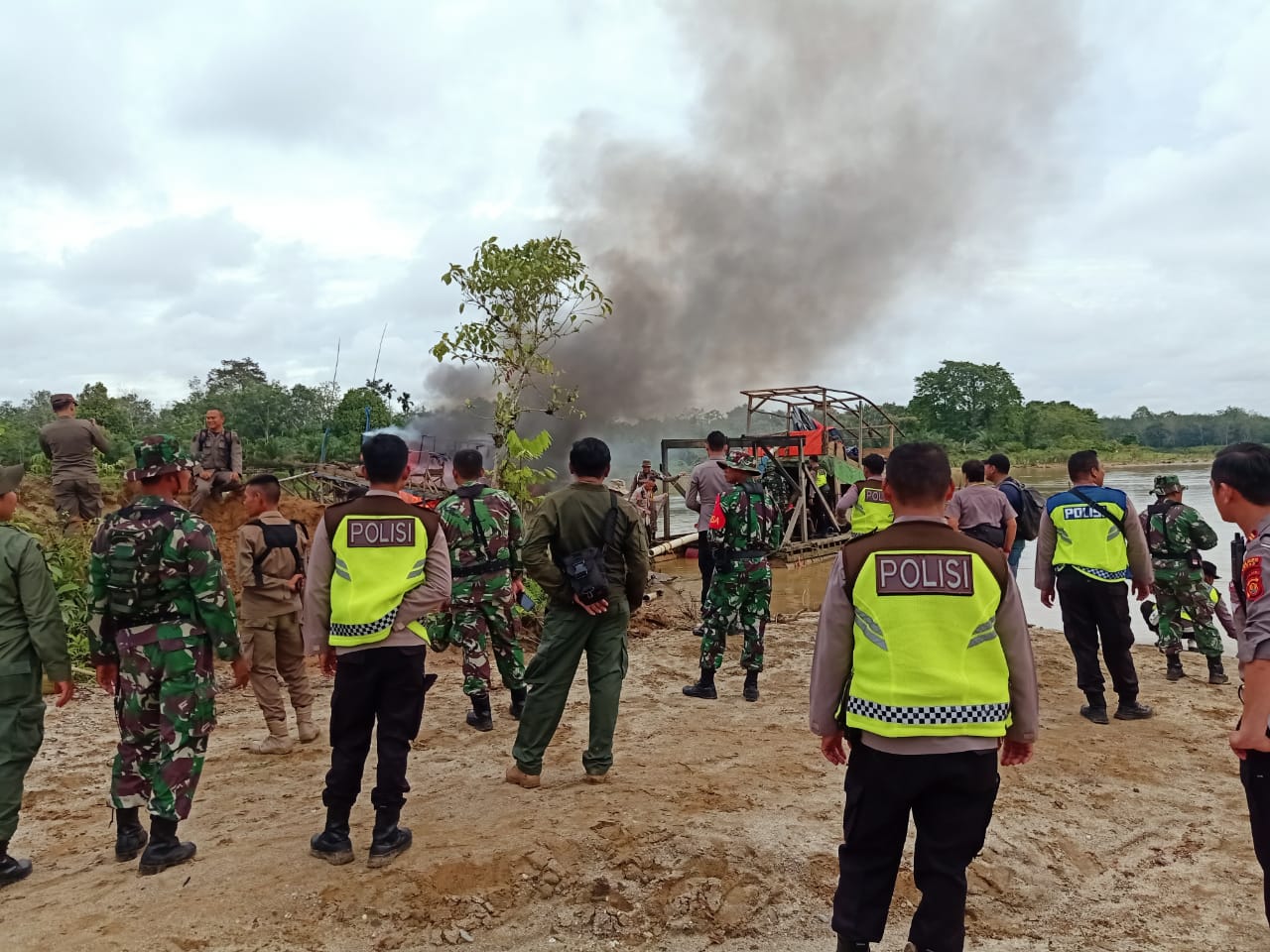 foto polres bungo bersama tim gabungan