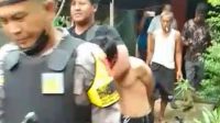 foto-pelaku-diamankan-polisi Seorang Anak Aniaya Ibu dan Ayah Kandung Hingga T3w4s