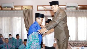 foto-bupati-kabupaten-bungo-lepas-jemaah-haji foto bupati kabupaten bungo lepas jemaah haji