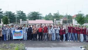 foto-sekda-tebo Pemkab Tebo Melalui Sekda Teguh Arhadi Lepas Peserta Penas Ke-XVI Menuju Padang.