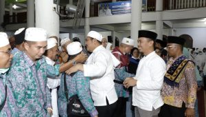 Bupati Bungo H.Mashuri Beserta Rombongan Sambut Kedatangan Jemaah Haji Kloter 22 Tahun 2023