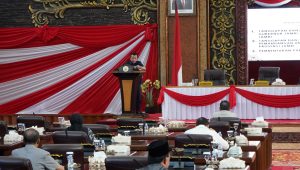 Gubernur Al Haris Sampaikan Jawaban Pemerintah Terhadap Pandangan Umum Fraksi-fraksi DPRD Provinsi Jambi