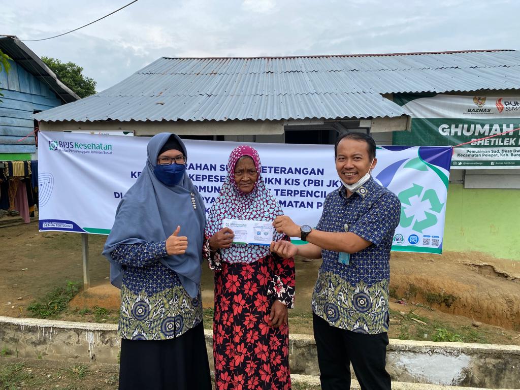 foto bpjs kesehatan komunitas suku anak dalam