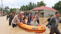foto-kapolres-bungo-akbp-singgih Kapolres Bungo AKBP Singgih Hermawan Turun Langsung Ke Lokasi Banjir