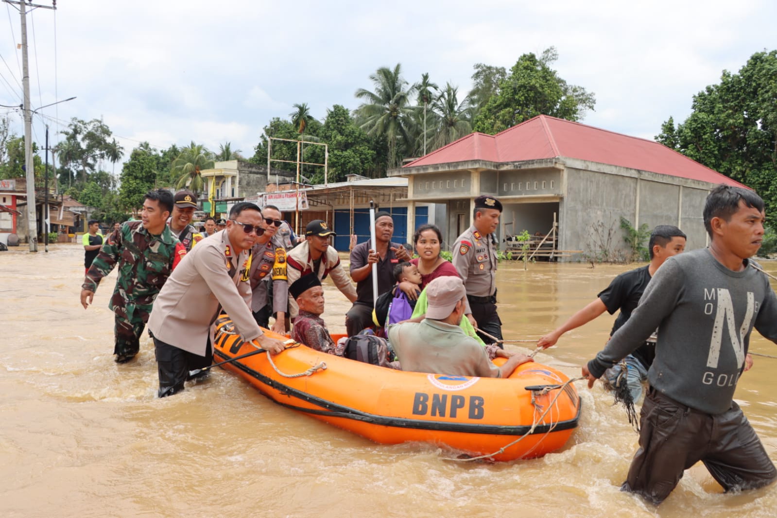 foto kapolres bungo akbp singgih 1