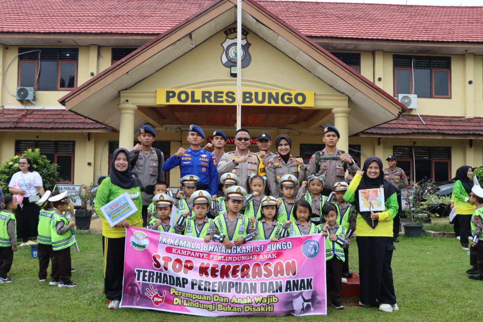 Kapolres Bungo AKBP Singgih Hermawan, S.I.K., M.A.P Temu Ramah Bersama Anak Tk Kemala Bhayangkari Cabang Bungo