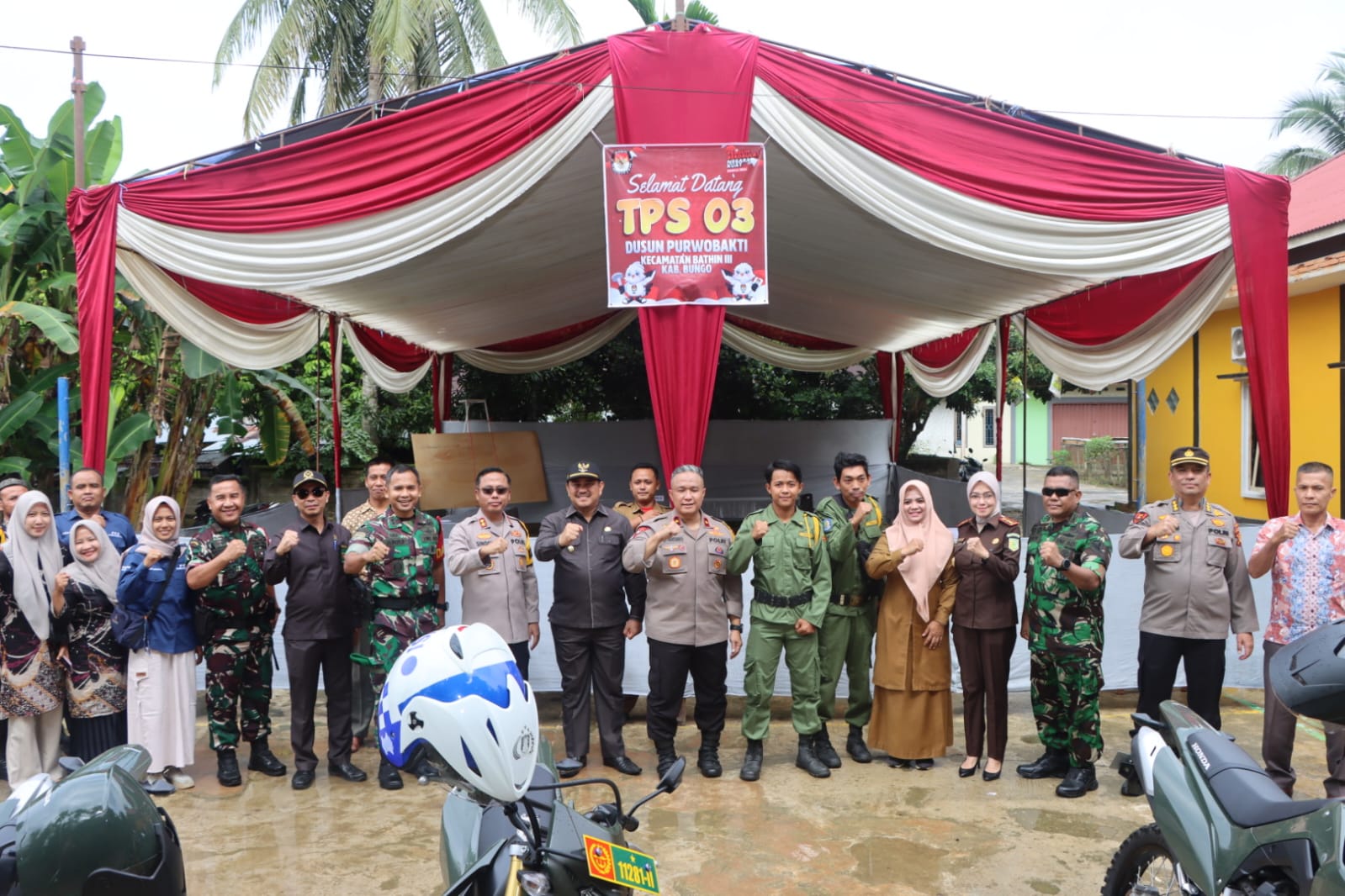 Waka Polda Jambi Dan Kasrem 042 Gapu Pimpin Patroli Skala Besar Amankan Pemilu 2024