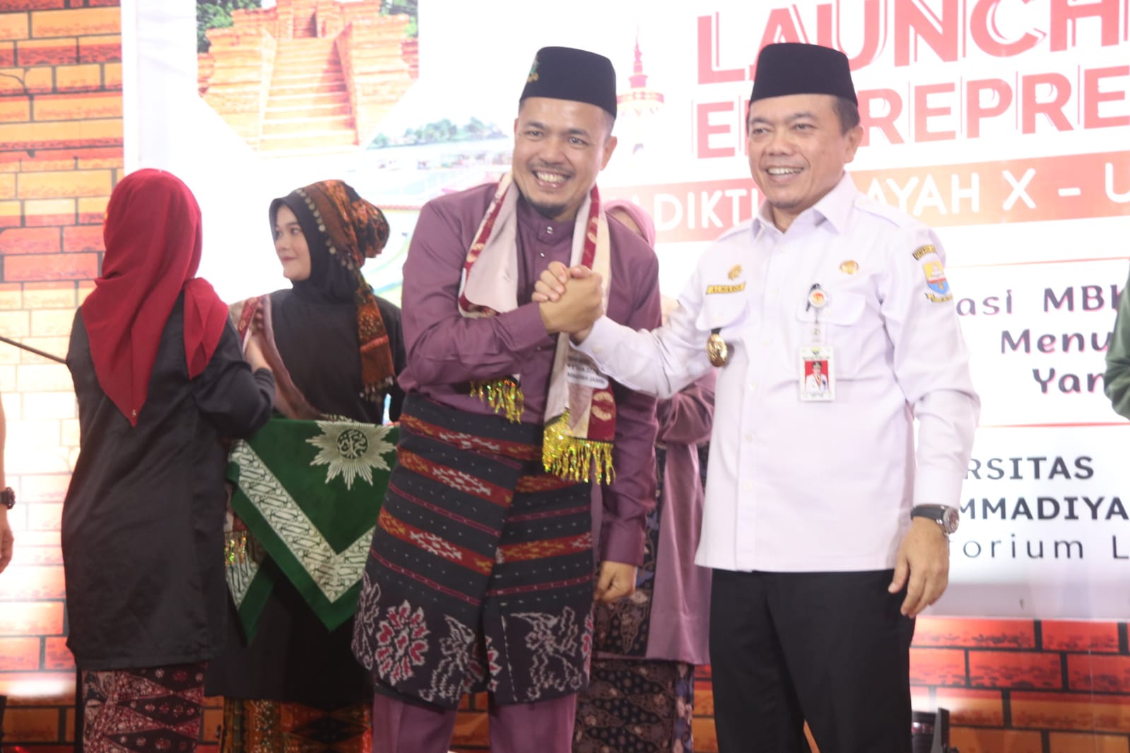 Gubernur Jambi Al Haris Apresiasi Entrepreneurship Award LLDIKTI Universitas Muhammadiyah Jambi