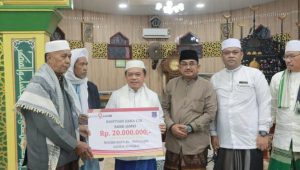 foto-bupati-tanjab-barat-bersama-gubernur Gubernur Jambi Bersama Bupati Tanjab Barat, Gelar Safari Subuh Bersama Anak Anak SMA, SMK dan MAN