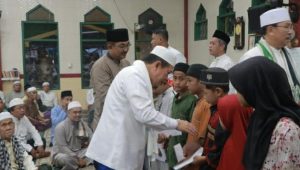 IMG-20240301-WA0012 Perkuat Pendidikan Agama dan Silaturahmi Dengan Masyarakat, Gubernur Serta Bupati Tanjab Barat Gelar Safari Subuh Bersama.