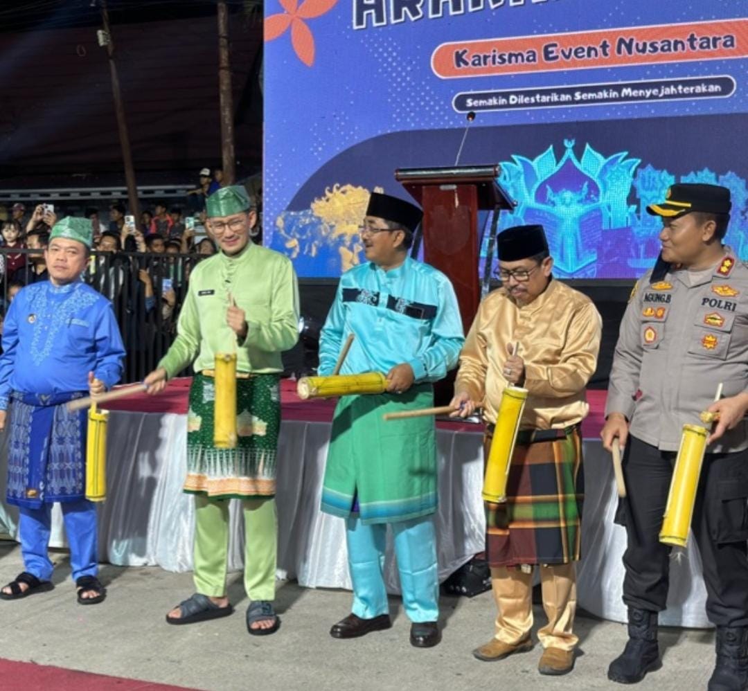 Masuk 110 Event Terbaik Versi Kharisma Event Nusantara, Kemenparekraf Buka Secara Resmi Festival Arakan Sahur.
