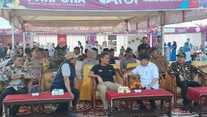 IMG-20240322-WA0027 Ketua DPRD Tanjab Barat Dampingi Kemenparekraf RI Tinjau Bazar Ekraf Ramadhan di Alun - Alun Kota Kuala Tungkal