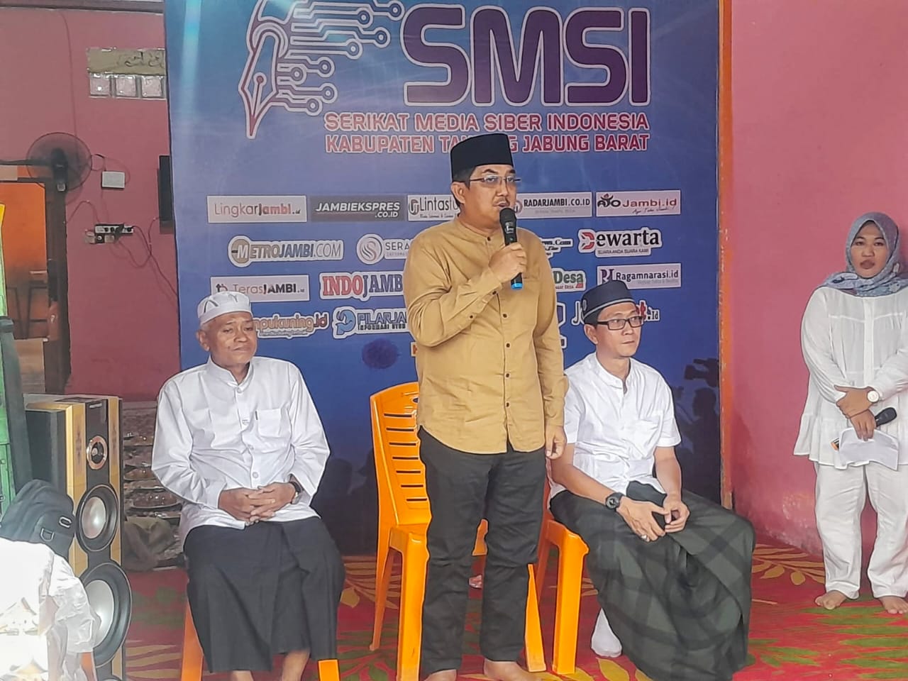 Perkuat Silaturahmi SMSI Tanjab Barat Bersama Ketua Dewan Pembina H. Anwar Sadat Gelar Buka Bersama