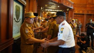 IMG-20240416-WA0041 Hari Pertama Masuk Kerja, Gubernur Al Haris Gelar Halal Bihalal dengan Ratusan Pegawai Pemprov Jambi