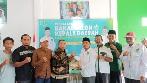 IMG-20240424-WA0095 Optimis Bergerak, Team UAS Kini Menjadi Yang Pertama Mengambil Formulir Pendaftaran Bacabup di PKB.