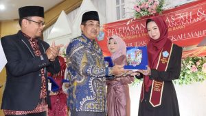IMG-20240506-WA0029 Bupati Tanjab Barat Hadiri Pelepasan Siswa/i Kelas XII dan Wisuda Tahfizul Qur'an Juz 30 SMAN 8 Tanjung Jabung Barat