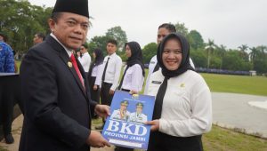 IMG-20240507-WA0031 Serahkan SK 1.860 PPPK Pemprov Jambi Formasi 2023, Gubernur Al Haris: Setelah Terima SK Bersemangat dan Tunjukkan Kinerja dengan Baik