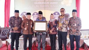 IMG-20240516-WA0021(1) Terima Sertifikat Indikasi Geografis, Komoditas Nanas Tangkit Baru Jadi yang Pertama di Indonesia