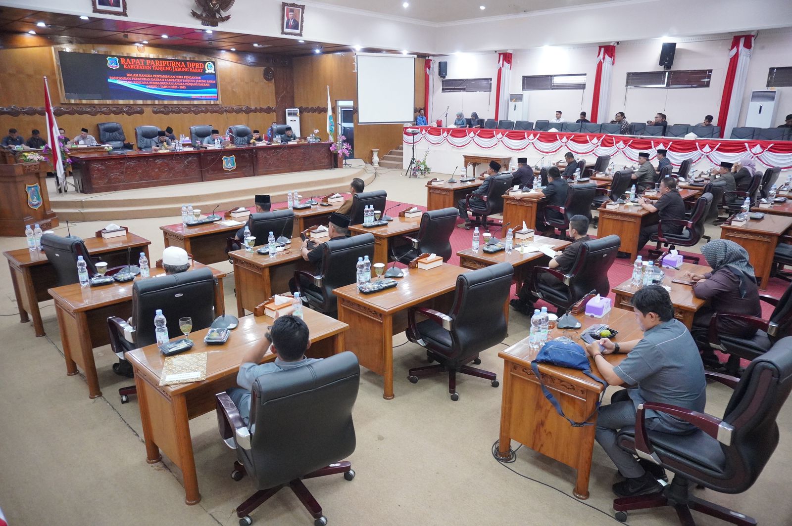 DPRD Tanjabbar Gelar Paripurna Ranperda RPJPD Tahun 2025-2045 dan Pandangan Umum Fraksi Fraksi