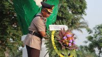 IMG-20240624-WA0010 Jelang HUT Bhayangkara Ke-78 Tahun 2024, Kapolres Bungo AKBP Singgih Hermawan Ziarah fan Tabur Bunga di TMP