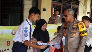 IMG-20240624-WA0022 Memperingati HUT Bhayangkara ke-78 Tahun 2024, Kapolres Bungo AKBP Singgih Hermawan Serahkan Beasiswa