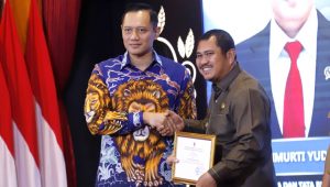 IMG-20240625-WA0019 Bupati Bungo H. Mashuri Menerima Piagam Penghargaan BPHTB dari Menteri ATR/BPN