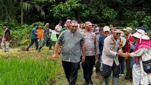 IMG_20240621_184301 Sambut HUT Bhayangkara Ke-78, Kapolres Bungo AKBP Singgih Hermawan Gelar Bhakti Sosial Di Kecamatan Jujuhan