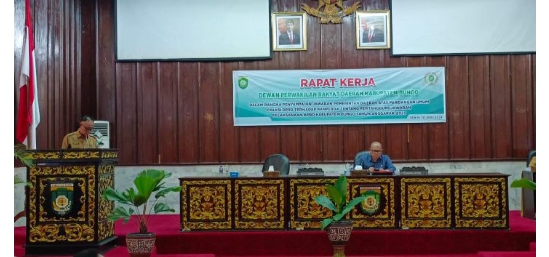 Wakil Ketua II DPRD Kabupaten Bungo, Martunis, Pimpin Rapat Kerja Bersama Pemda Bungo