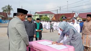 IMG-20240706-WA0011 Lantik Perpanjang Masa Jabatan Kades dan BPD, Bupati Berpesan Jalani Amanah Dengan Sebaik Baiknya.