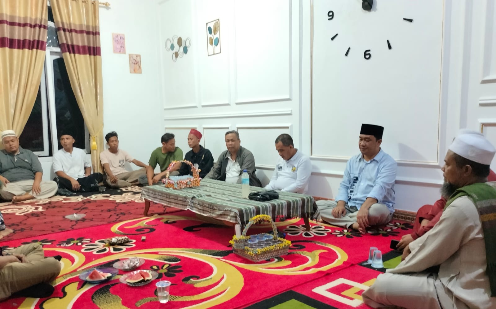 Bacabup Bungo Jumiwan Aguza Mendapat Do'a Restu Dari Pimpinan Ponpes Nurul Huda