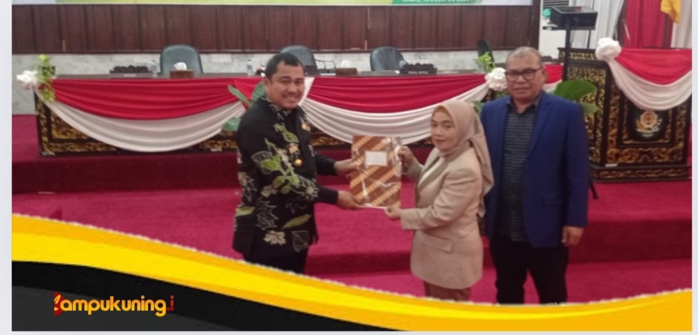 Ketua DPRD Bungo Pimpin Rapat Paripurna Penyampaian Nota Pengantar Ranperda Inisiatif DPRD Kabupaten Bungo TA 2024 Kepada Pemerintah Daerah 