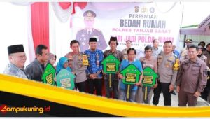 IMG_20241017_224714 Sekda Tanjab Barat Hadiri Peresmian Bedah Rumah dalam Rangka HUT Polda Jambi ke-28