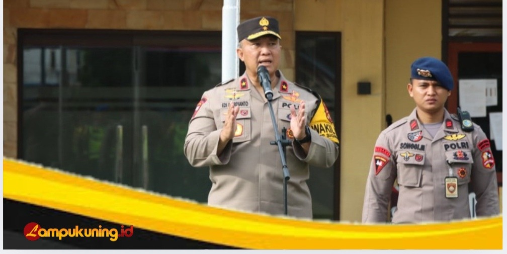 Amanat Waka Polda Jambi, saat Pengecekan Kesiapan Personil Pam TPS Polres Bungo ” Jaga Marwah Netralitas Institusi Polri pada Pilkada 2024 “