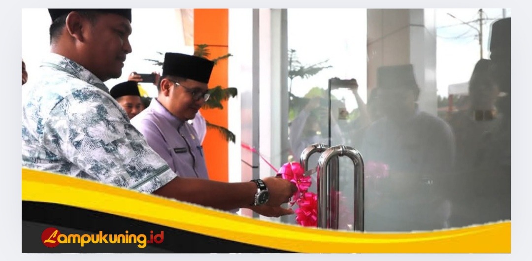 Mewakili Bupati, Sekda Tanjabbar Meresmikan Kantor PMD Tanjab Barat