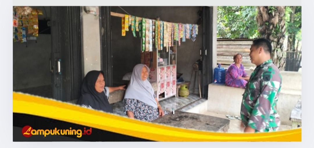 Selain Meliput Kegiatan Fisik dan Non Fisik Program TMMD Ke-123 Kodim 0416/Bute, Anggota Pendim Juga  Mensosialisasikan Kegiatan TMMD Ke Warga
