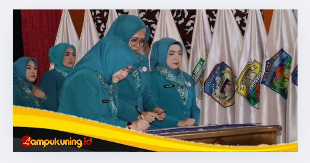 Resmi Dilantik Sebagai Ketua Tim Penggerak PKK Tanjung Jabung Barat, Hj. Fadhilah Sadat Siap Gerakkan Pemberdayaan Masyarakat