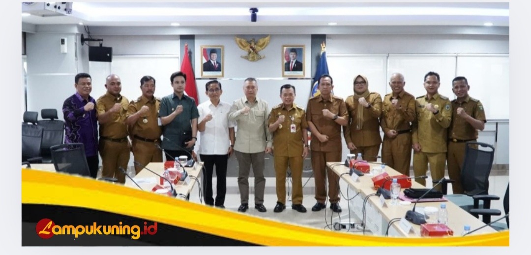 Gubernur Al Haris Boyong Bupati/Walikota Audiensi dengan Menhub, Bahas Pengembangan Transportasi