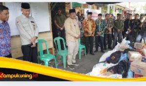 IMG_20251105_013411 Bupati Tanjab Barat Salurkan Bantuan untuk Korban Kebakaran di Tungkal III