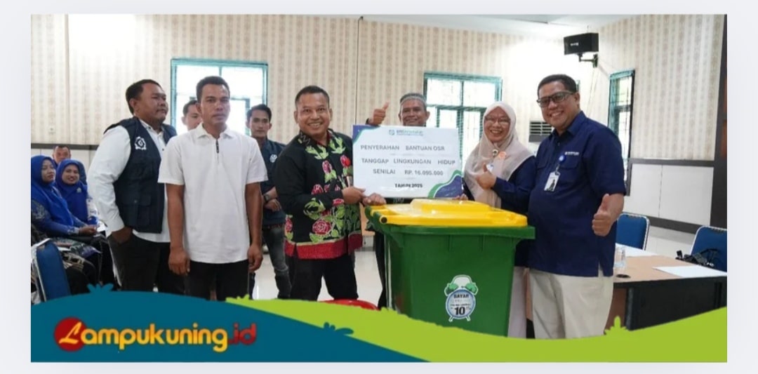 BPJS Kesehatan Muara Bungo Serahkan Bantuan OSR kepada Dinas Lingkungan Hidup Kabupaten Bungo