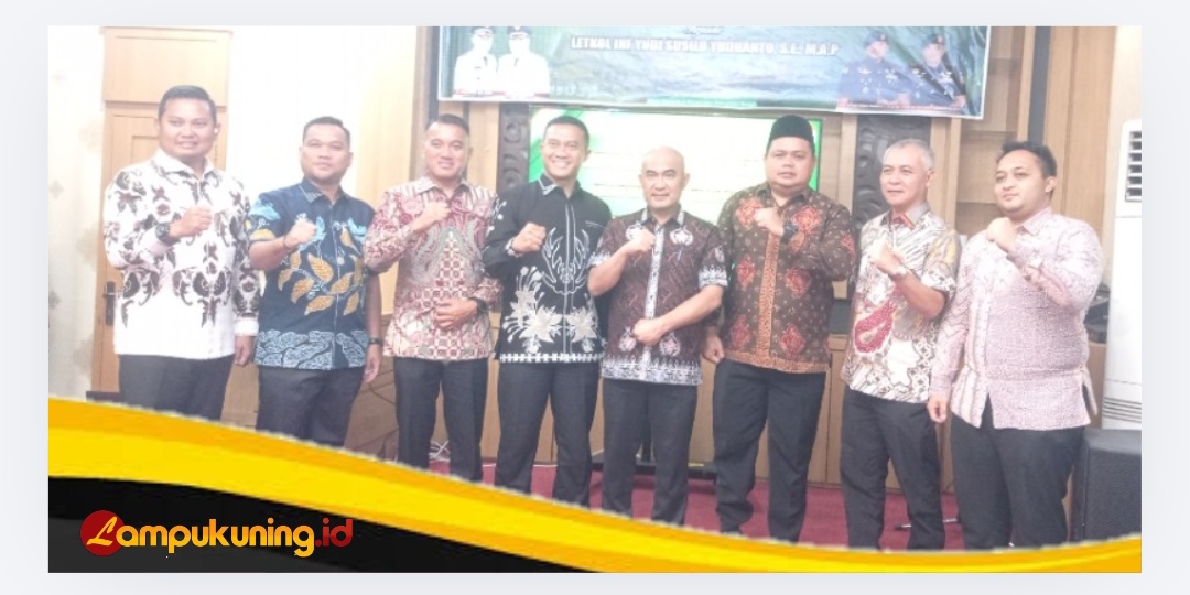 Bupati Bungo H.Dedy Putra dan Wakil Bupati Ustadz Tri Wahyu Hidayat Menghadiri Pisah Sambut Dandim 0416/Bute