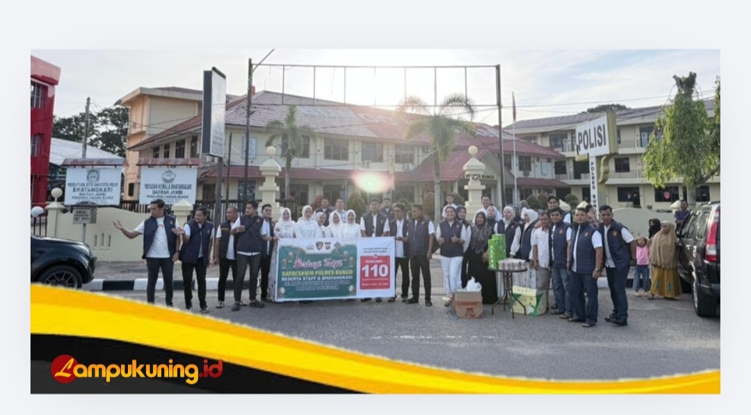 Satreskrim Polres Bungo Berbagi Takjil, Wujud Kepedulian di Bulan Ramadan