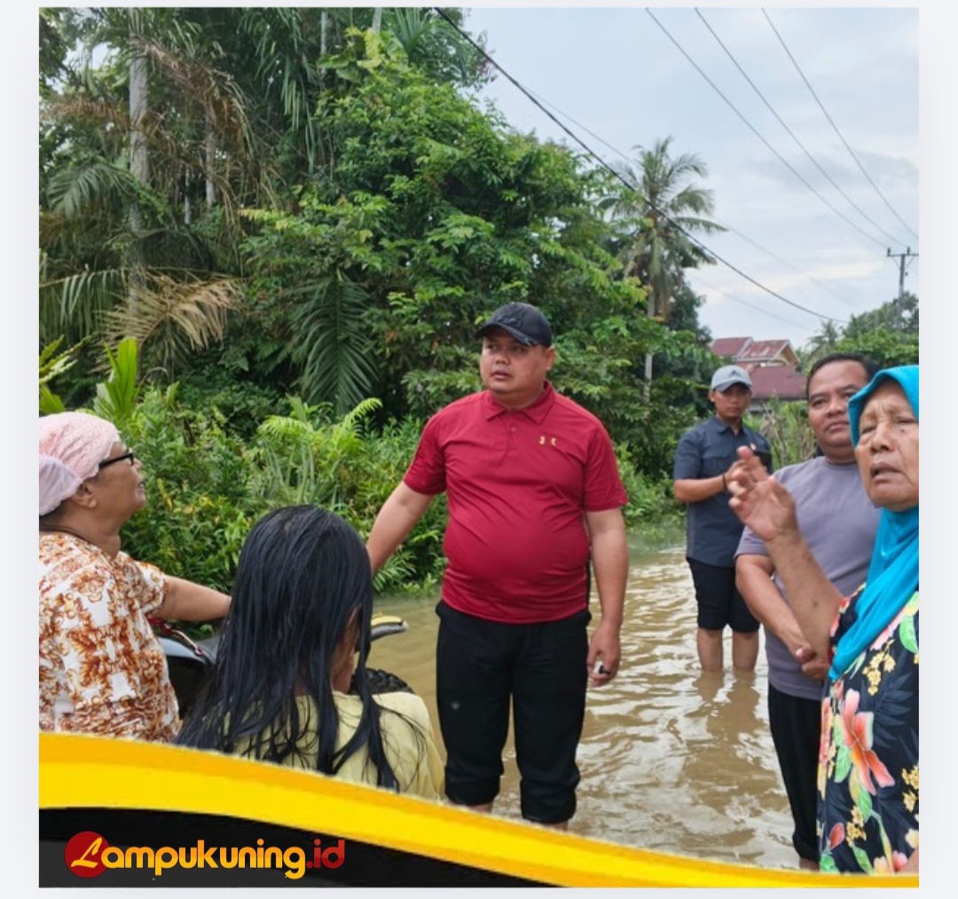 Wakil Bupati Bungo H.Tri Wahyu Hidayat Tinjau Kondisi Warga Terdampak Banjir