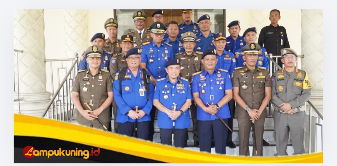Pimpin Upacara HUT Damkar ke-107, Satpol PP ke-76 dan Satlinmas ke-64, Gubernur Al Haris: Momentum Meningkatkan Pelayanan Kepada Masyarakat