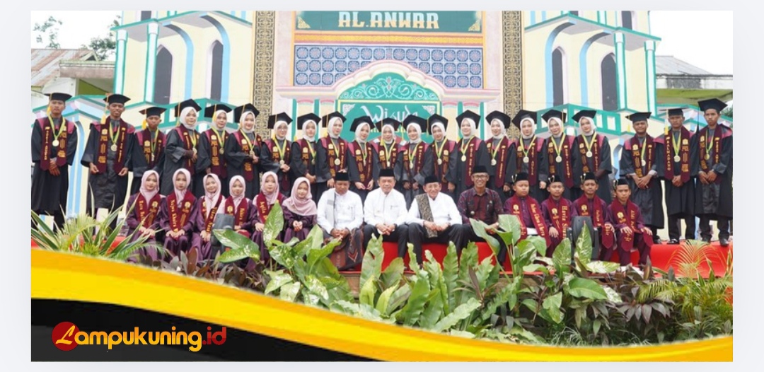 Gubernur Al Haris Doakan Santri Ponpes Al-Anwar Jadi Generasi Berakhlak Mulia dan Berprestasi
