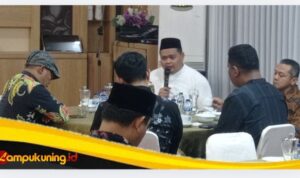 IMG_20260806_211612 Wabup Bungo Tri Wahyu Hidayat Jamu Makan Malam Wamen Pendidikan Dasar dan Menengah