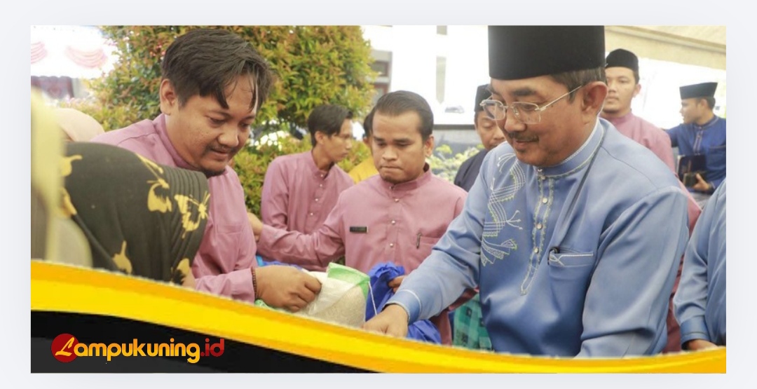 Hari Jadi ke-61 Tanjab Barat, Pemkab Salurkan 628 Paket Bansos dan Tali Asih.