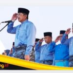 Peringati Hari Jadi ke-61, Pemkab Tanjab Barat Gelar Upacara, Lepas Peserta Jambore, dan Beri Penghargaan Kades Lurah Berprestasi.